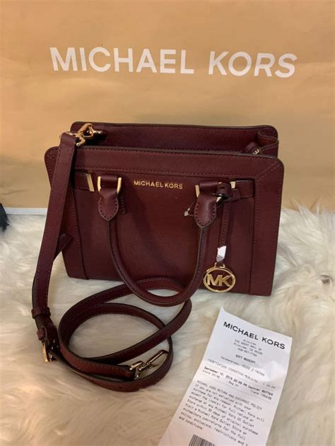 who fixes michael kors purses|Michael Kors refund policy.